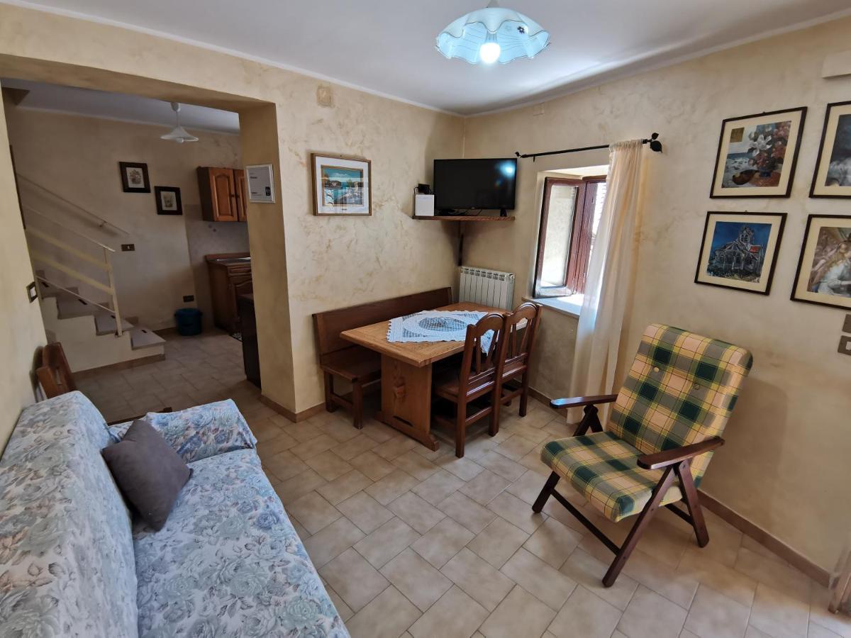 Il Torrione Villa Poggio Bustone Exterior photo